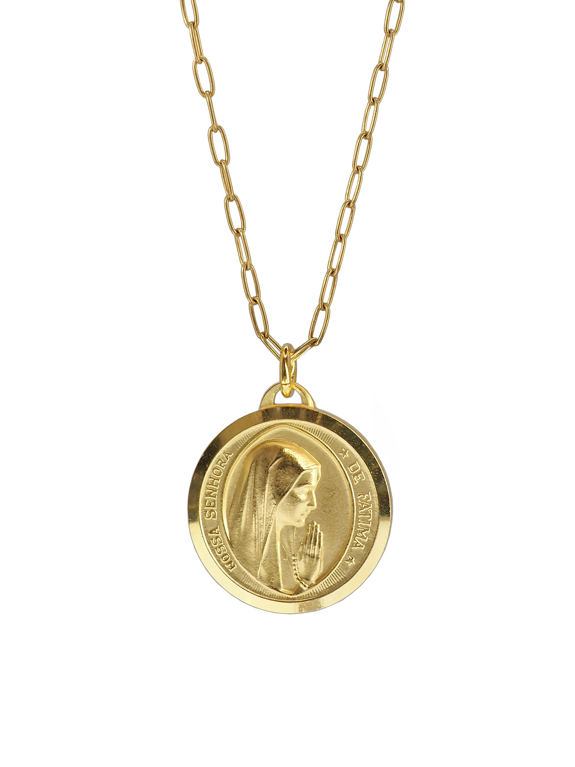 Close-up of Pola Jewellery’s Vintage Our Lady of Fátima Necklace in gold-plated sterling silver, featuring the engraved Virgin of Fátima, symbol of love and protection.